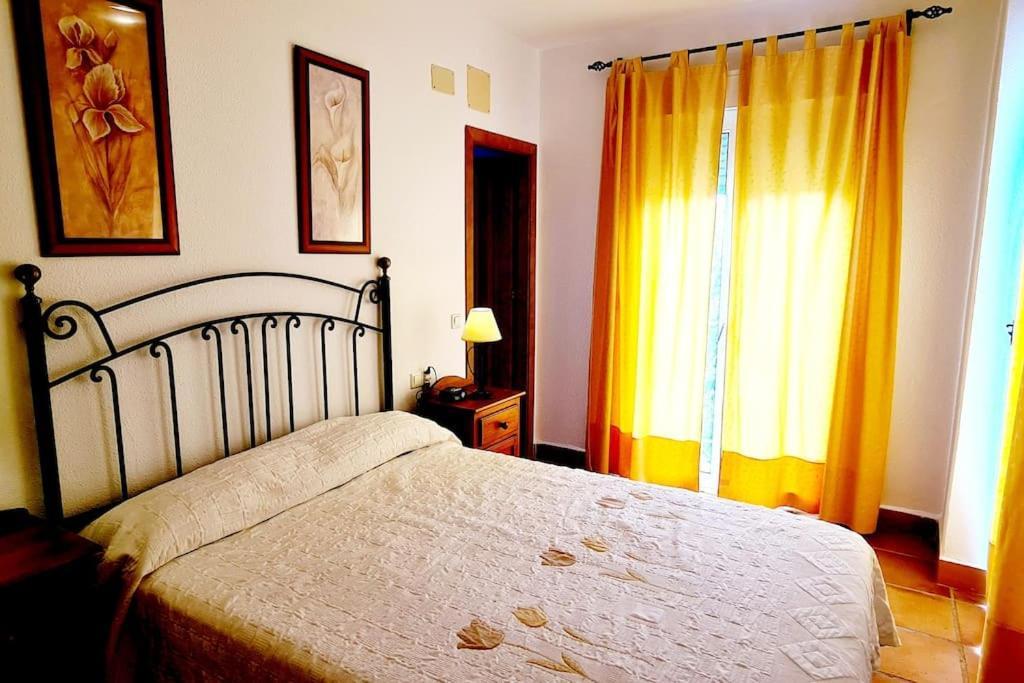 Atico Duplex Con Vistas Al Mar En Zahara De Los Atunes Bagian luar foto